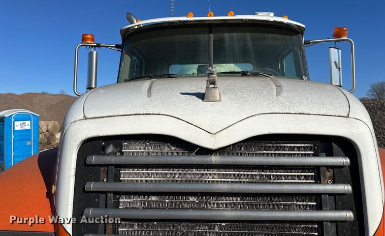 image for item DW4344 2002 Mack CV513 ready mix truck