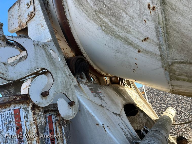 image for item DW4344 2002 Mack CV513 ready mix truck