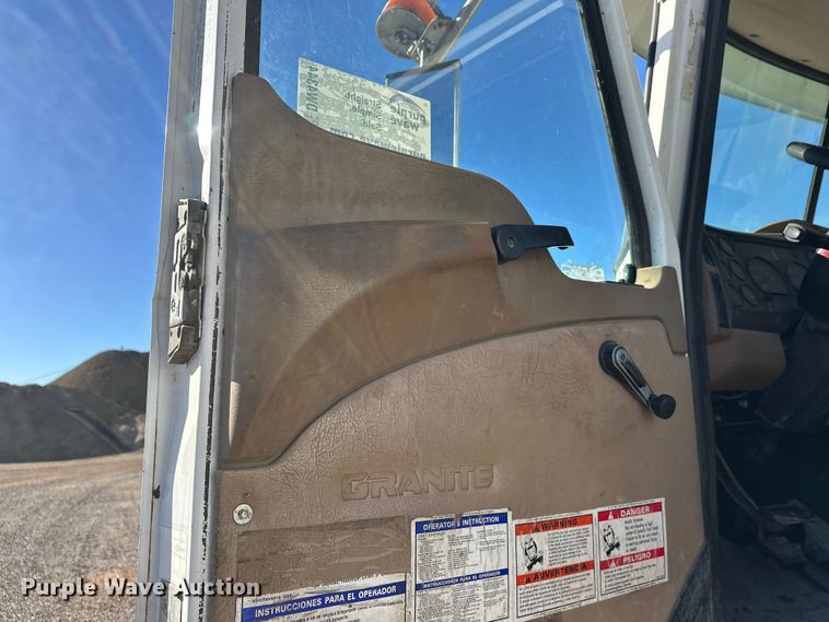 image for item DW4344 2002 Mack CV513 ready mix truck