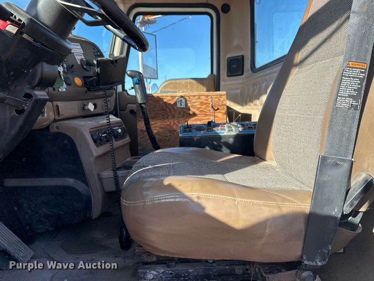 image for item DW4344 2002 Mack CV513 ready mix truck