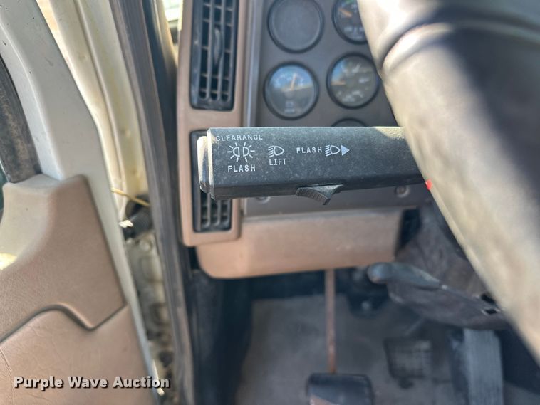 image for item DW4344 2002 Mack CV513 ready mix truck