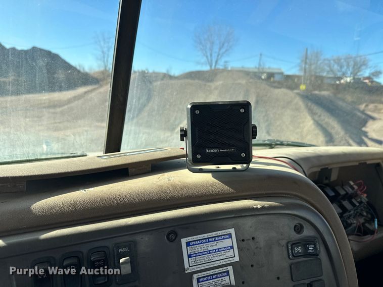 image for item DW4344 2002 Mack CV513 ready mix truck