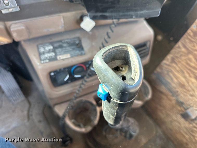 image for item DW4344 2002 Mack CV513 ready mix truck