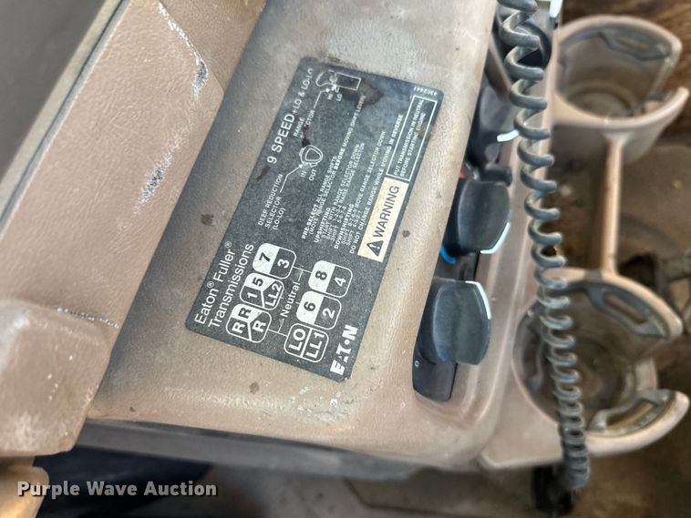 image for item DW4344 2002 Mack CV513 ready mix truck