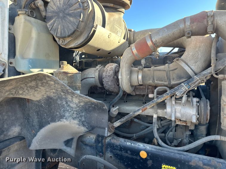 image for item DW4344 2002 Mack CV513 ready mix truck