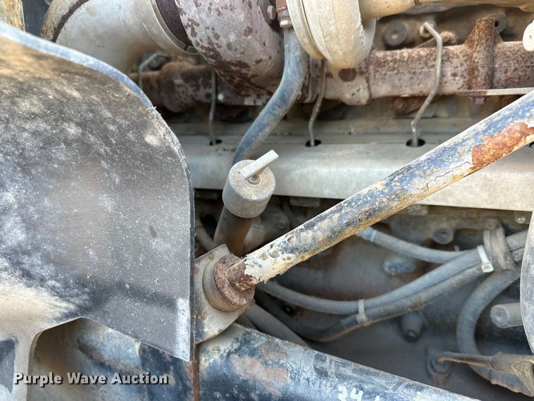 image for item DW4344 2002 Mack CV513 ready mix truck