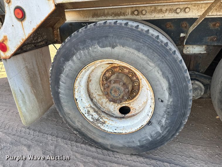 image for item DW4344 2002 Mack CV513 ready mix truck