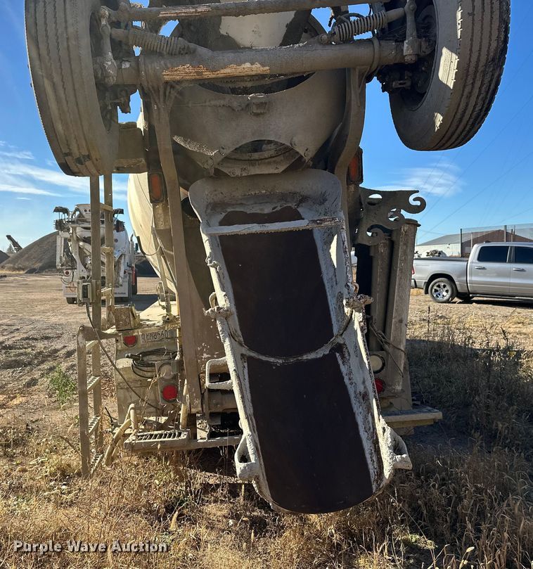 image for item DW4346 1996 Mack RD ready mix truck