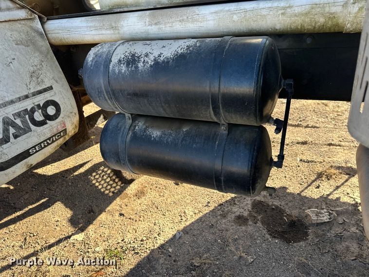 image for item DW4346 1996 Mack RD ready mix truck