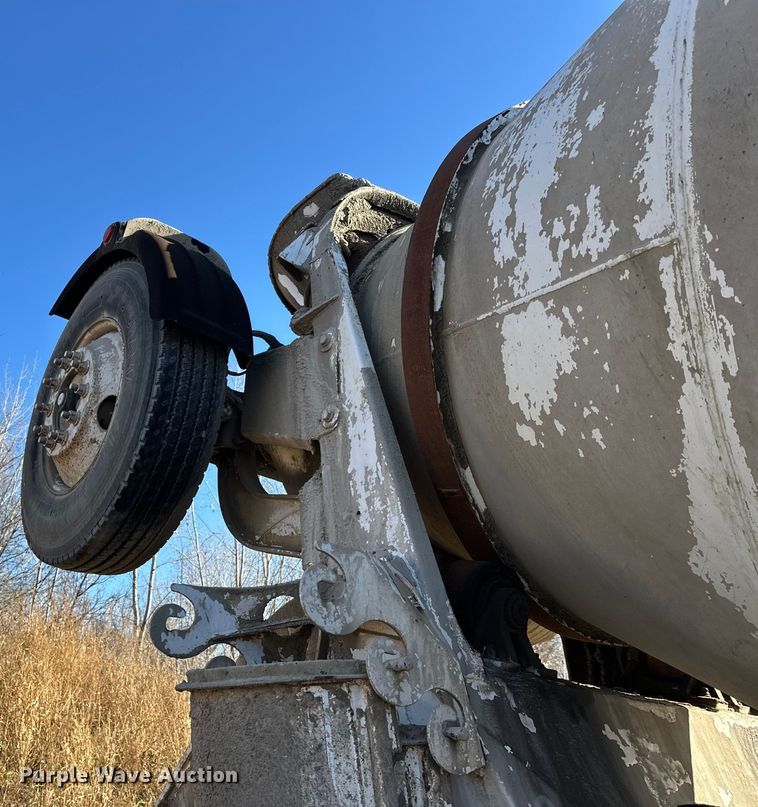 image for item DW4346 1996 Mack RD ready mix truck