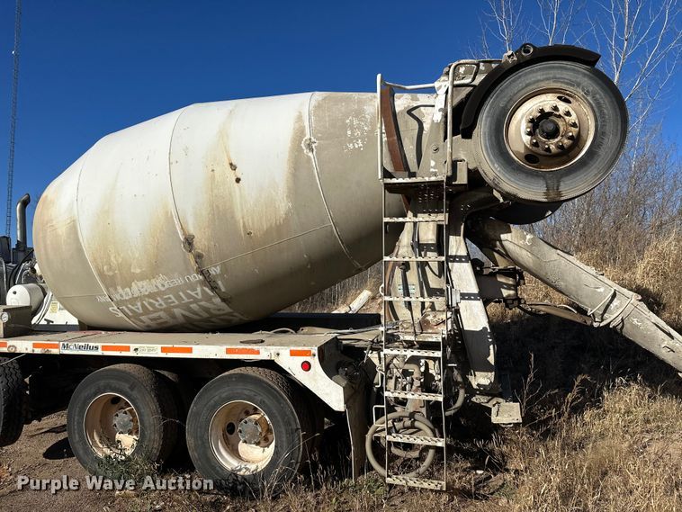image for item DW4346 1996 Mack RD ready mix truck