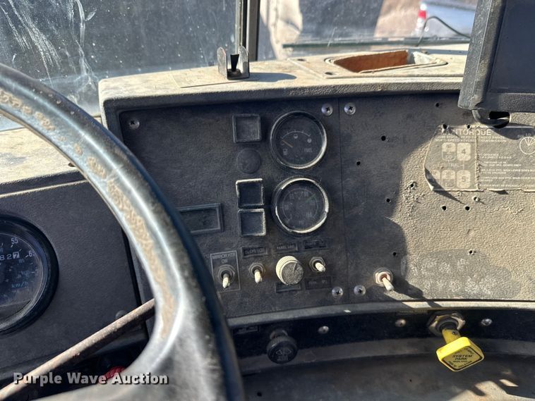 image for item DW4346 1996 Mack RD ready mix truck