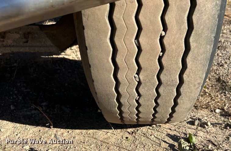 image for item DW4346 1996 Mack RD ready mix truck