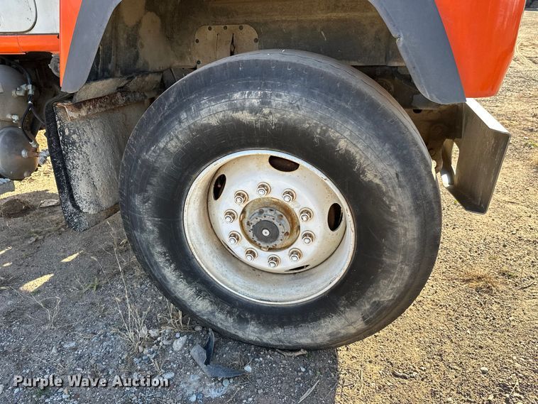 image for item DW4346 1996 Mack RD ready mix truck