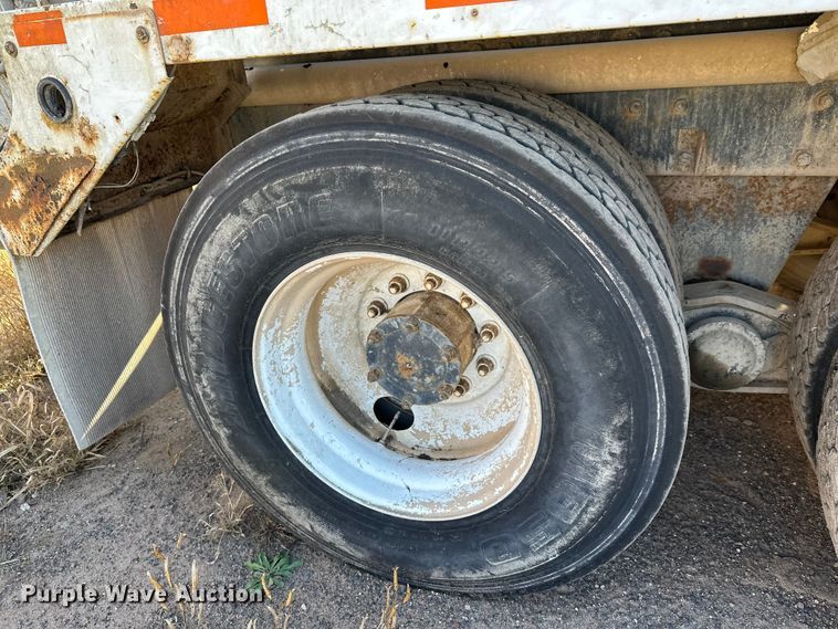 image for item DW4346 1996 Mack RD ready mix truck