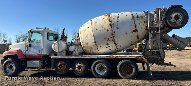 image for item DW4354 2008 International 5500i ready mix truck