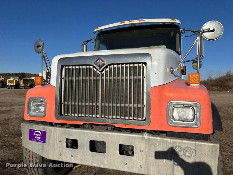 image for item DW4354 2008 International 5500i ready mix truck
