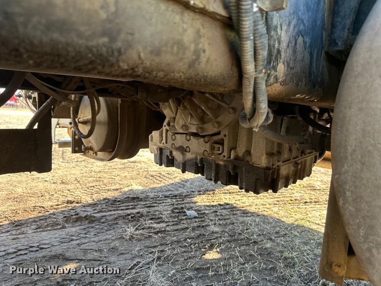 image for item DW4354 2008 International 5500i ready mix truck