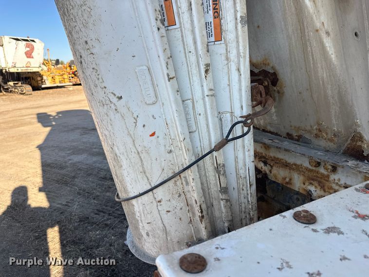 image for item DW4354 2008 International 5500i ready mix truck