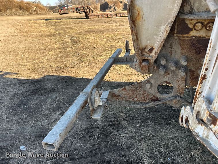 image for item DW4354 2008 International 5500i ready mix truck