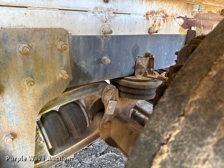 image for item DW4354 2008 International 5500i ready mix truck