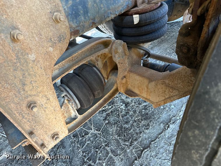 image for item DW4354 2008 International 5500i ready mix truck