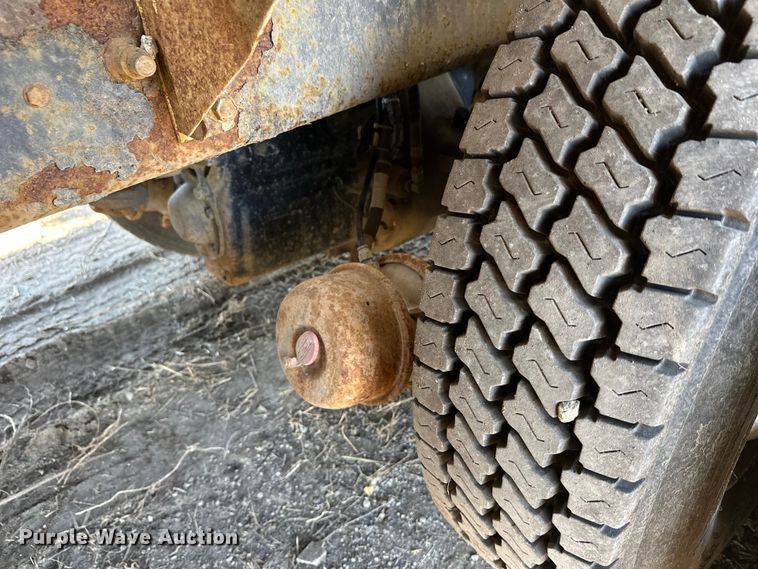 image for item DW4354 2008 International 5500i ready mix truck