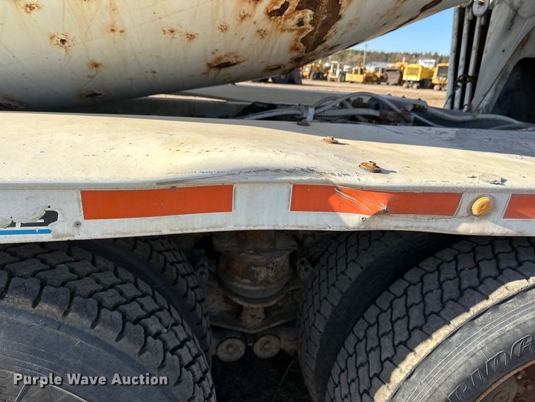 image for item DW4354 2008 International 5500i ready mix truck