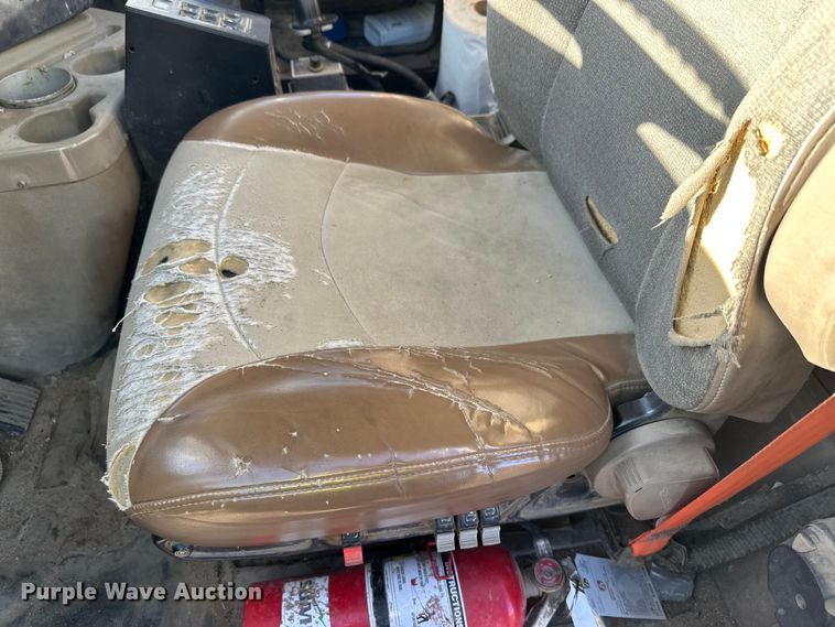 image for item DW4354 2008 International 5500i ready mix truck