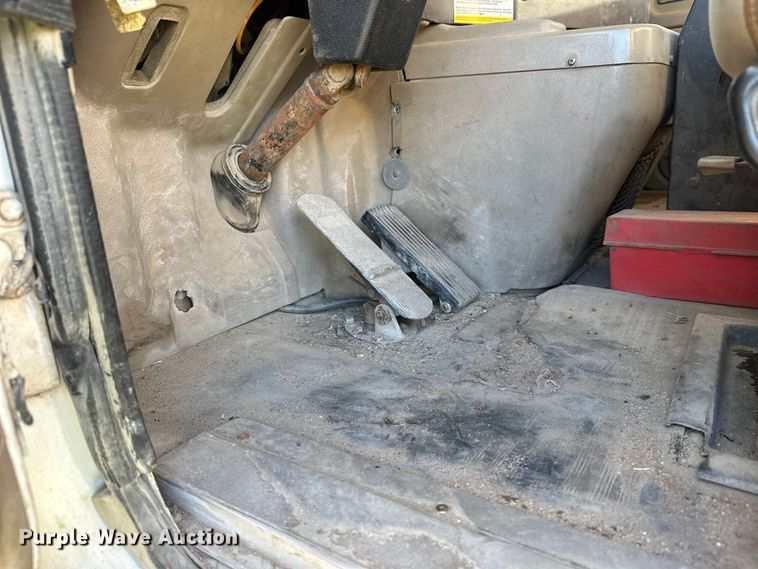 image for item DW4354 2008 International 5500i ready mix truck