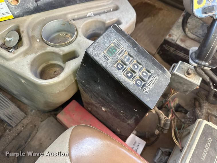 image for item DW4354 2008 International 5500i ready mix truck