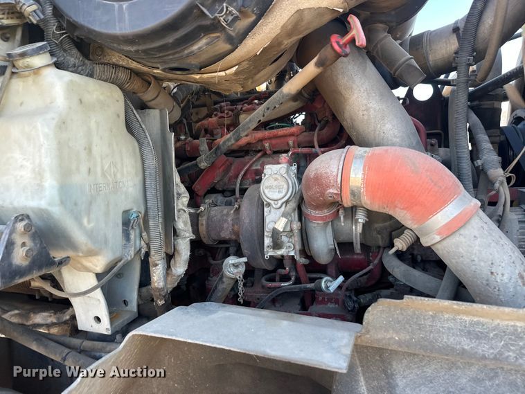 image for item DW4354 2008 International 5500i ready mix truck