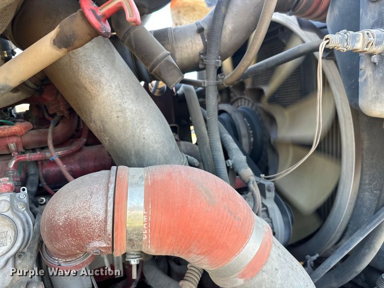 image for item DW4354 2008 International 5500i ready mix truck