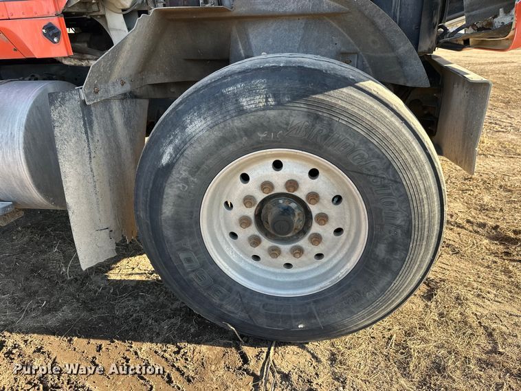 image for item DW4354 2008 International 5500i ready mix truck