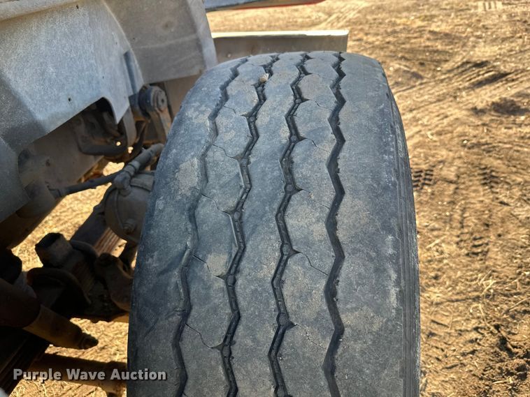 image for item DW4354 2008 International 5500i ready mix truck