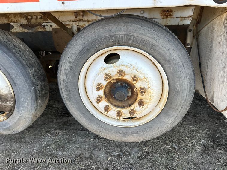 image for item DW4354 2008 International 5500i ready mix truck