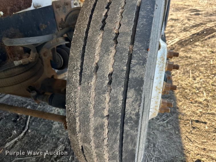 image for item DW4354 2008 International 5500i ready mix truck