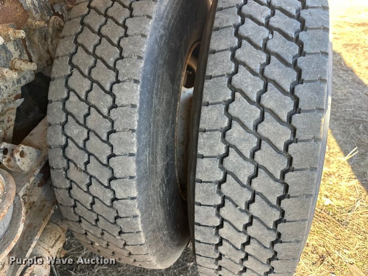 image for item DW4354 2008 International 5500i ready mix truck