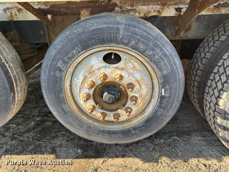 image for item DW4354 2008 International 5500i ready mix truck