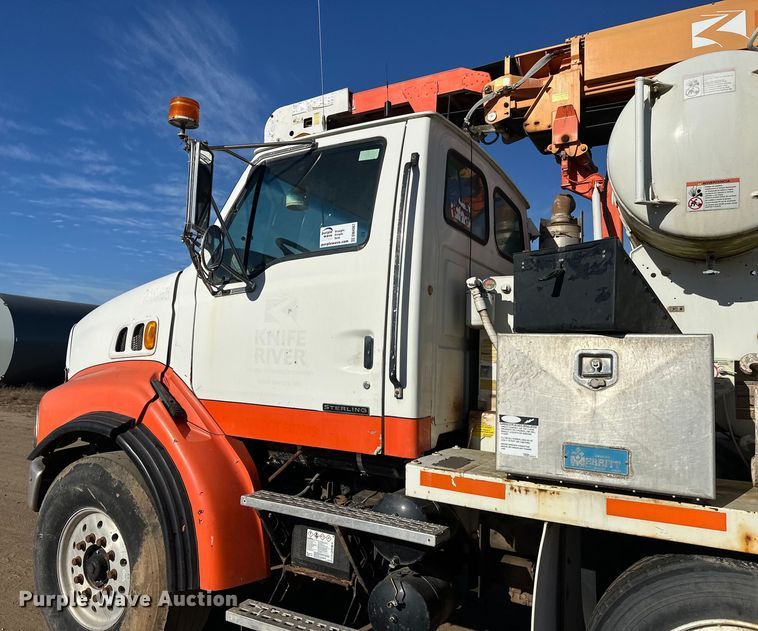 image for item DW4367 2000 Sterling L-Line ready mix truck