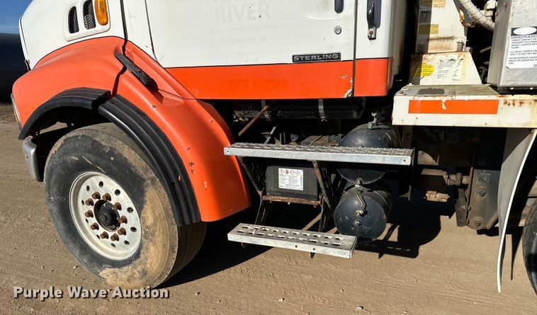 image for item DW4367 2000 Sterling L-Line ready mix truck