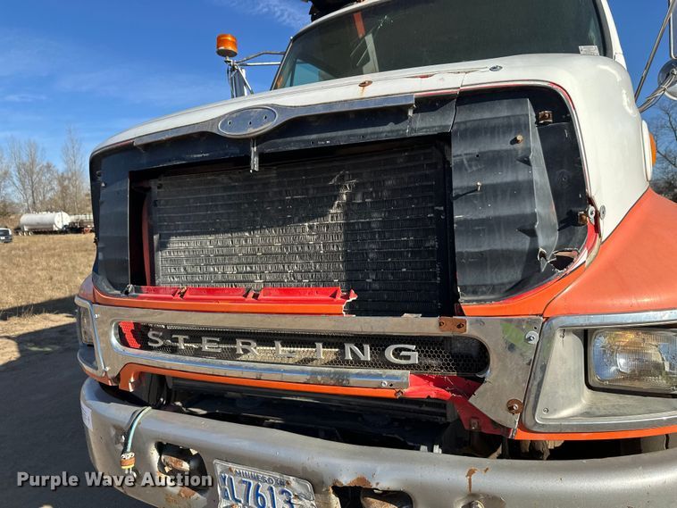 image for item DW4367 2000 Sterling L-Line ready mix truck