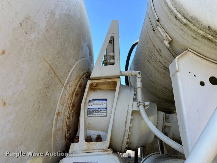 image for item DW4367 2000 Sterling L-Line ready mix truck