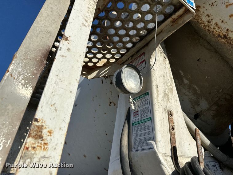 image for item DW4367 2000 Sterling L-Line ready mix truck