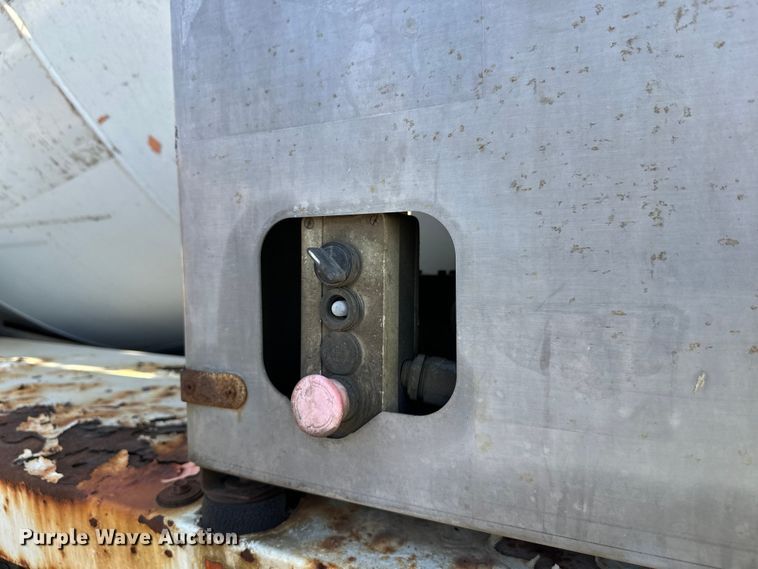 image for item DW4367 2000 Sterling L-Line ready mix truck