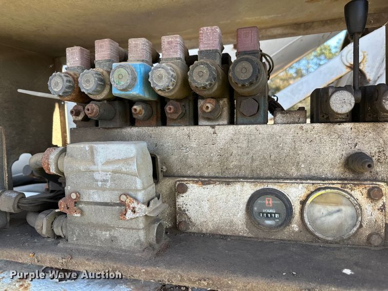 image for item DW4367 2000 Sterling L-Line ready mix truck