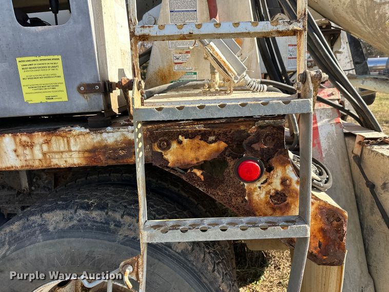 image for item DW4367 2000 Sterling L-Line ready mix truck