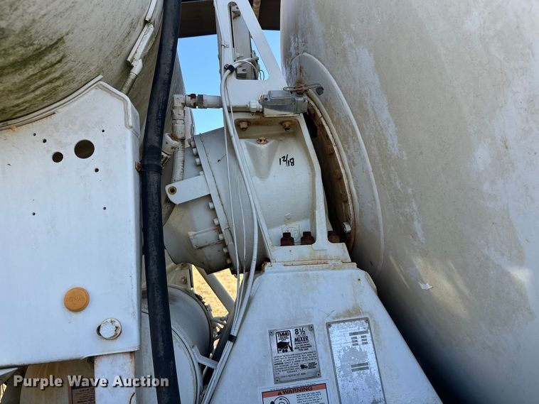 image for item DW4367 2000 Sterling L-Line ready mix truck