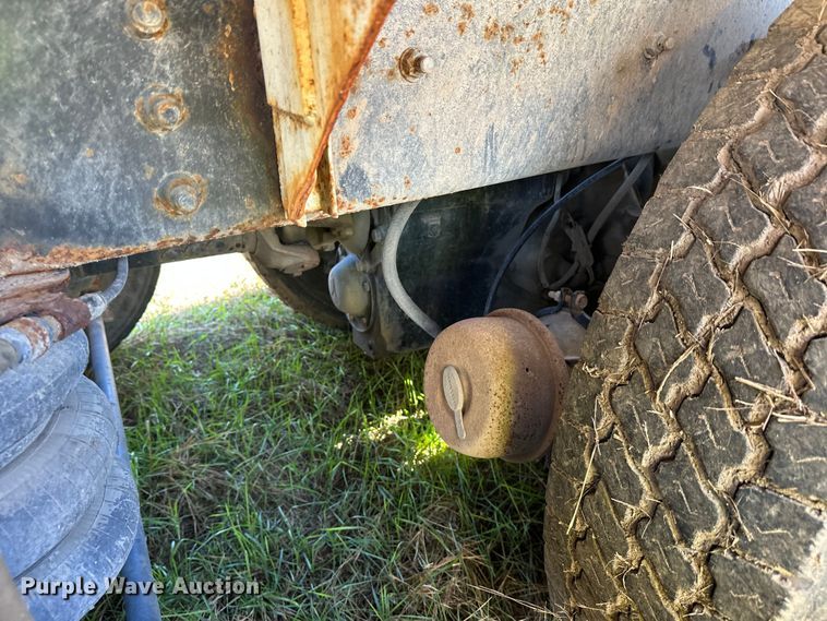 image for item DW4367 2000 Sterling L-Line ready mix truck