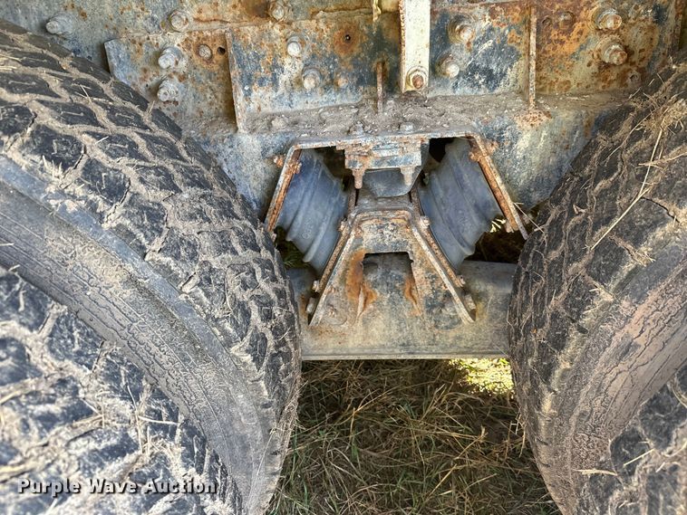 image for item DW4367 2000 Sterling L-Line ready mix truck